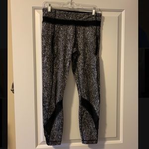Lululemon / Leggings / Size 8